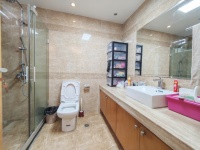 5室2廳3陽臺(tái) 同德極少墅別墅衛(wèi)生間