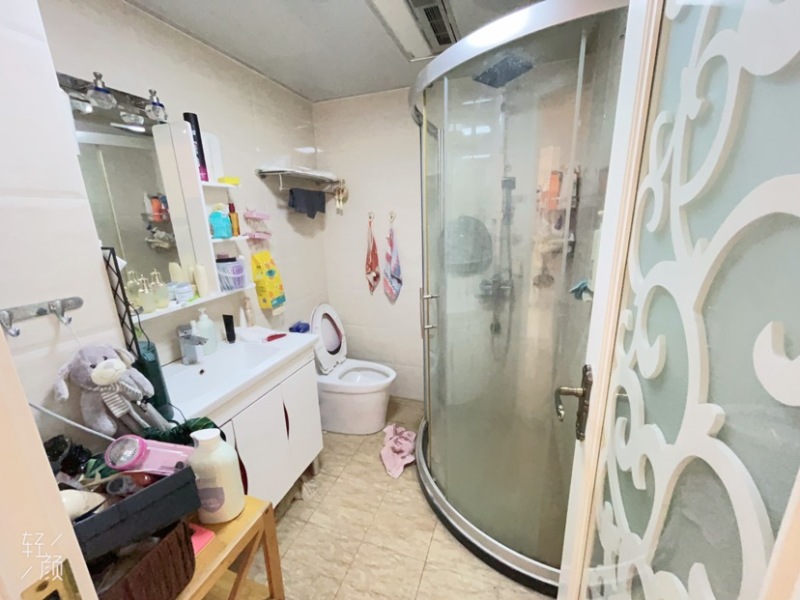 3室2廳1陽(yáng)臺(tái) 同德昆明廣場(chǎng)A區(qū)衛(wèi)生間