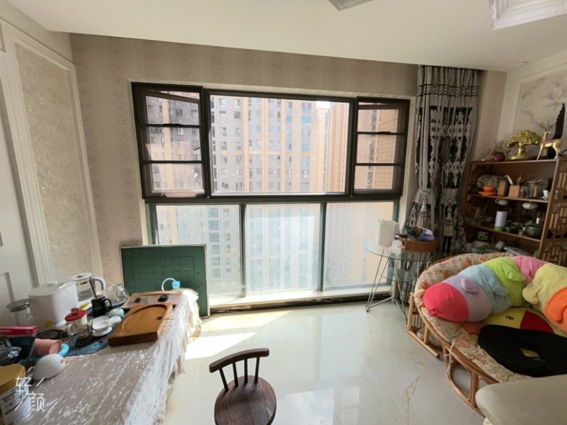 3室2廳1陽(yáng)臺(tái) 同德昆明廣場(chǎng)A區(qū)陽(yáng)臺(tái)