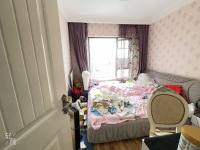 3室2廳1陽(yáng)臺(tái) 同德昆明廣場(chǎng)A區(qū)臥室