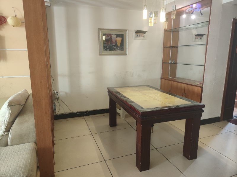 3室2廳1陽臺 玫瑰灣小區(qū)餐廳