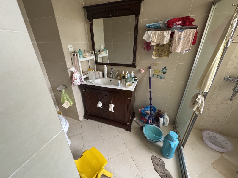 3室2廳 滇池印象花園衛(wèi)生間