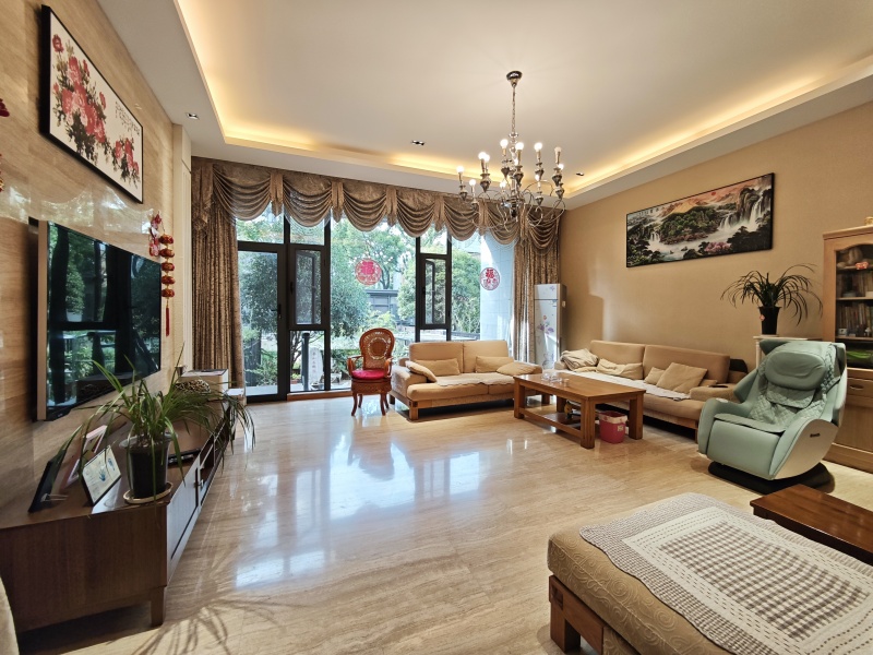 5室2廳3陽臺(tái) 同德極少墅別墅客廳