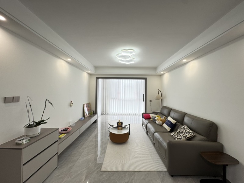 4室2廳1陽臺(tái) 保利璽樾璽公館客廳