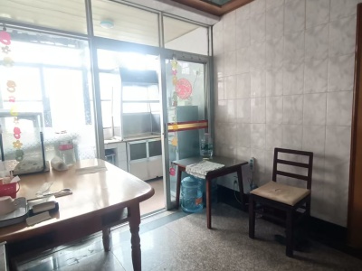 3室2廳1陽臺(tái) 興隆小區(qū)餐廳