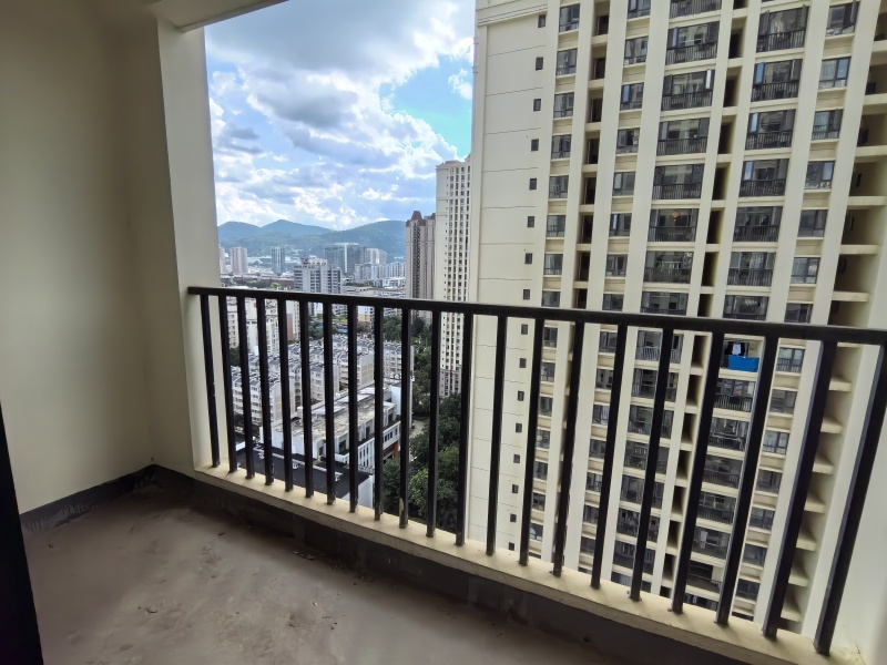 2室2廳1陽臺 恒大名都陽臺