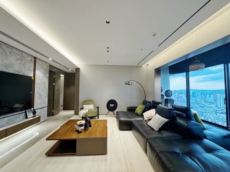 4室2廳2陽臺 龍江金茂府客廳