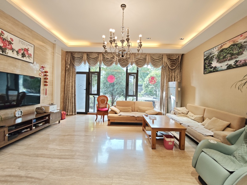 5室2廳3陽臺(tái) 同德極少墅別墅客廳