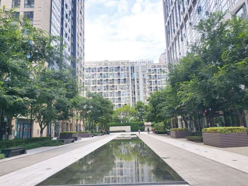 2室2廳 俊發(fā)逸天峰公寓自家花園