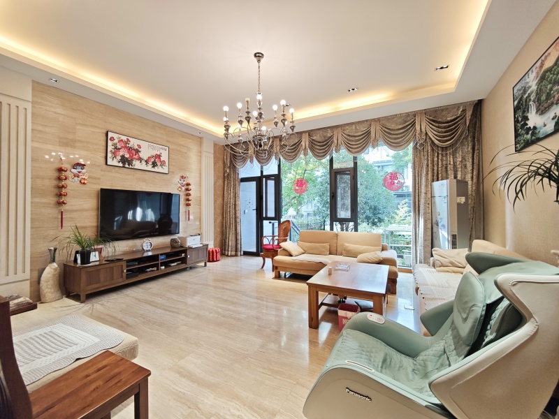 5室2廳3陽臺(tái) 同德極少墅別墅客廳