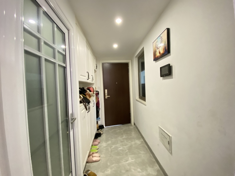 4室2廳2陽臺 保利璽樾璽公館門廳