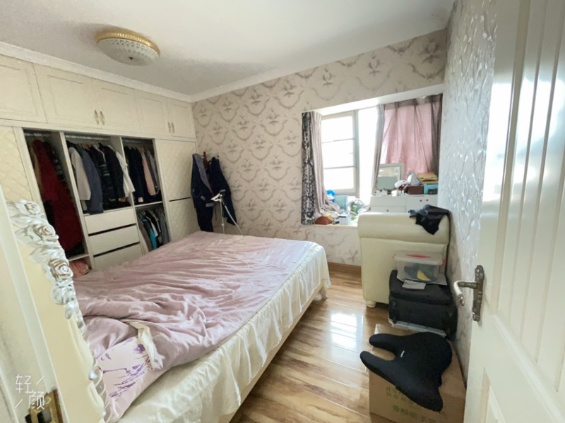 3室2廳1陽(yáng)臺(tái) 同德昆明廣場(chǎng)A區(qū)臥室