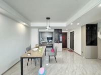 4室2廳1陽臺(tái) 保利璽樾璽公館餐廳