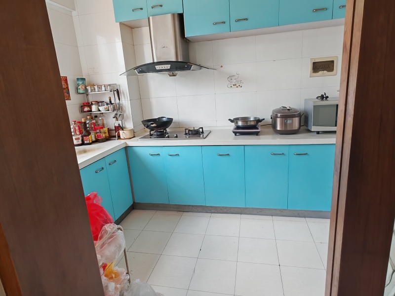 3室2廳1陽臺(tái) 高新文翠園廚房