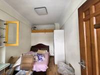 4室2廳2陽(yáng)臺(tái) 福信花園臥室