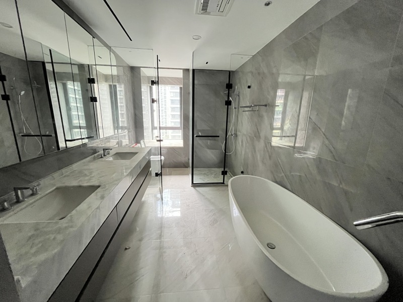 5室2廳2陽臺 龍湖錦粼天序衛(wèi)生間