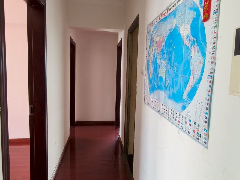 3室1廳1陽臺 銘門高第其他