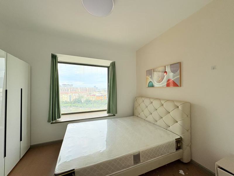 3室2廳2陽臺 新亞洲星體花園北區(qū)臥室