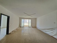 4室2廳2陽臺 世紀城華春苑客廳