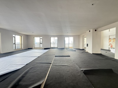 4室2廳2陽臺 云路中心青瓷大宅