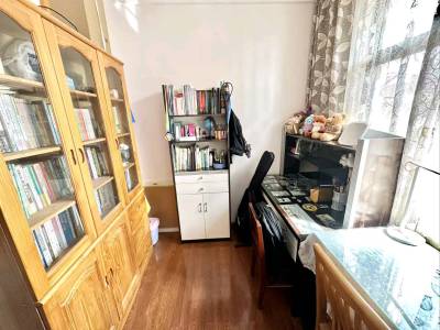 3室2廳1陽臺 東風(fēng)汽車廠小山生活區(qū)