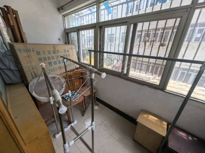 2室2廳1陽(yáng)臺(tái) 體育小區(qū)