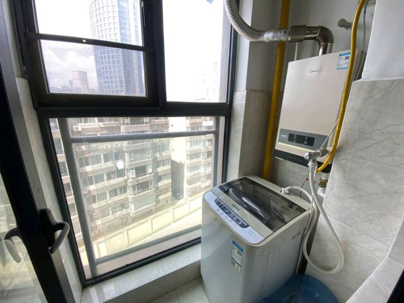 2室2廳1陽臺 俊發(fā)逸天峰陽臺