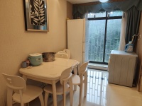 2室2廳2陽(yáng)臺(tái) 紅星國(guó)際晶品公寓餐廳