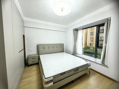 3室2廳2陽臺 時(shí)代風(fēng)華二期臥室