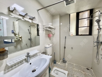 2室2廳1陽臺 萬宏國際三期