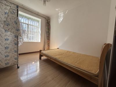 2室2廳1陽臺 棕樹營小區(qū)