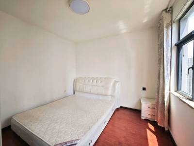 3室2廳1陽臺(tái) 錦悅四季花園小區(qū)