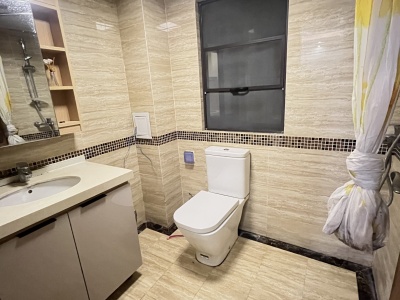 2室1廳 醫(yī)大廣場