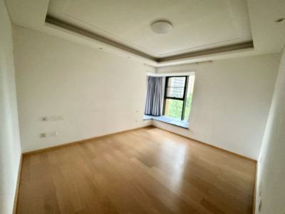 3室2廳2陽臺 濱江俊園塞納組團