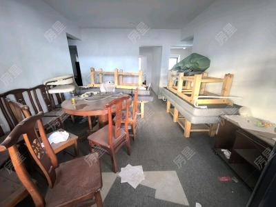 8室2廳2陽臺 白馬小區(qū)