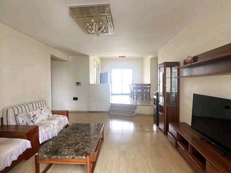 3室2廳2陽臺(tái) 和諧世紀(jì)客廳