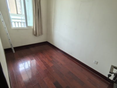 4室2廳2陽(yáng)臺(tái) 理工大學(xué)蓮華校區(qū)