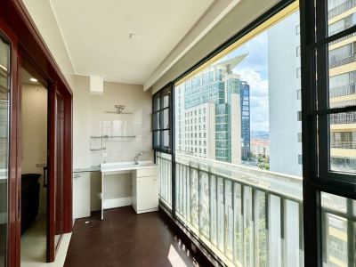 3室2廳1陽(yáng)臺(tái) 彩云間花園