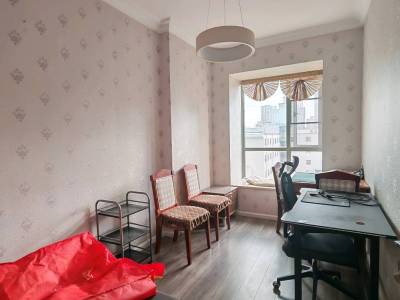 3室2廳1陽(yáng)臺(tái) 人民路壹號(hào)廣場(chǎng)(壹號(hào)歡樂(lè)城)