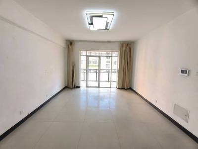 3室2廳1陽(yáng)臺(tái) 佳湖新城