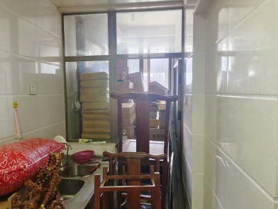 4室2廳2陽(yáng)臺(tái) 金馬悅城