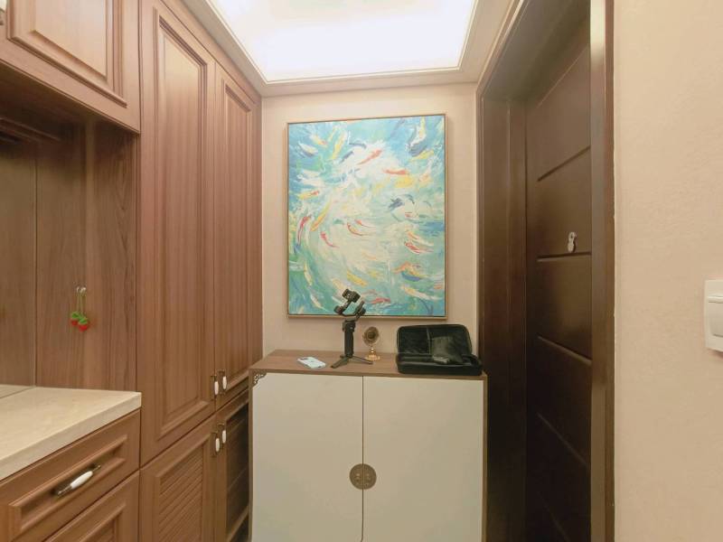 3室2廳2陽臺 招商海公館門廳