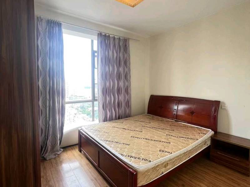 3室2廳2陽臺(tái) 和諧世紀(jì)臥室