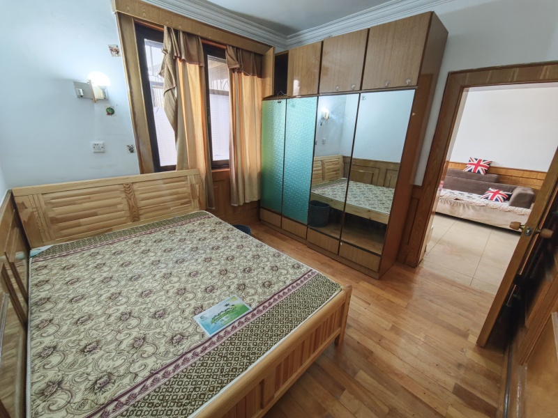 3室2廳 白龍?jiān)放P室