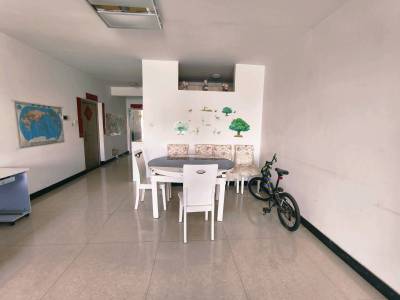 4室2廳1陽臺 新亞洲星體花園南區(qū)