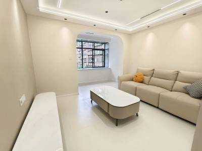 2室2廳1陽(yáng)臺(tái) 西壩路283號(hào)