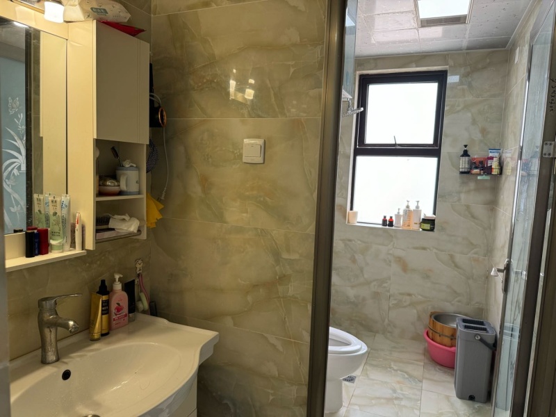 2室2廳2陽臺 新亞洲星辰園衛(wèi)生間