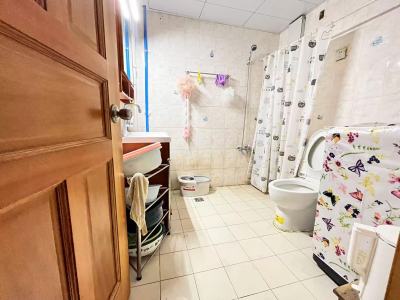 3室2廳2陽(yáng)臺(tái) 西壩新村28號(hào)