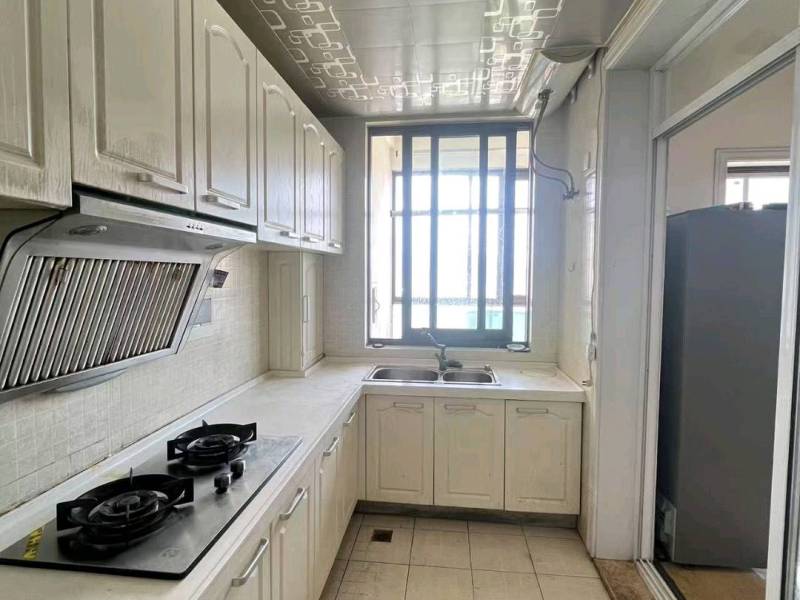 3室2廳2陽臺(tái) 和諧世紀(jì)廚房