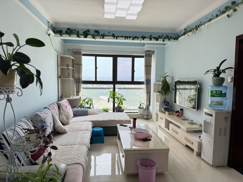 2室2廳2陽臺 新亞洲星辰園客廳